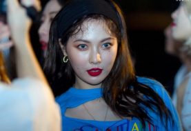 Cô nàng sexy Hyuna lộ nội y khi biểu diễn trong một sự kiện tại Việt Nam